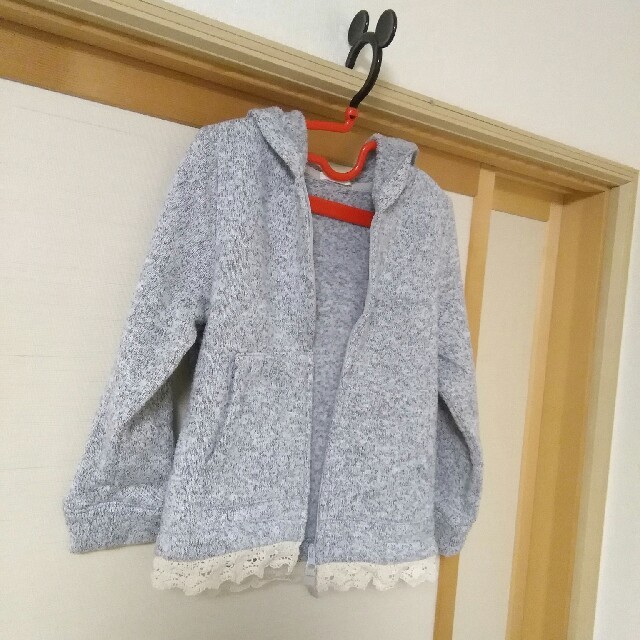 GU(ジーユー)のパーカー キッズ/ベビー/マタニティのキッズ服女の子用(90cm~)(ジャケット/上着)の商品写真