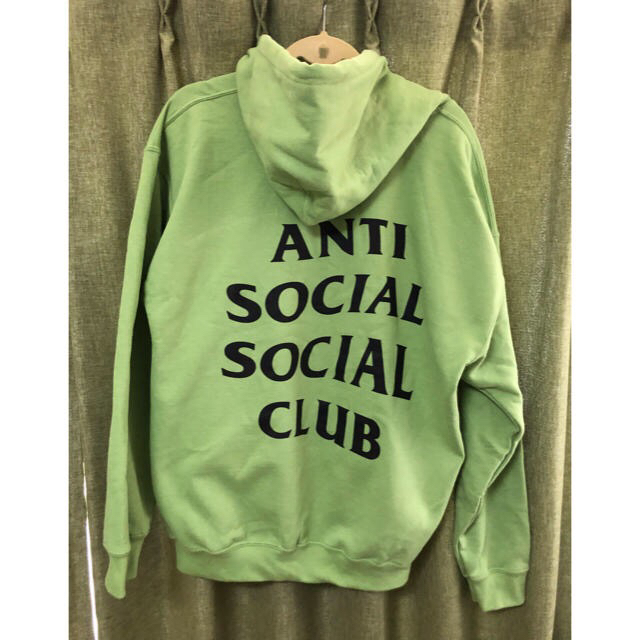 ANTI(アンチ)のanti social social club パーカー 緑 L メンズのトップス(パーカー)の商品写真