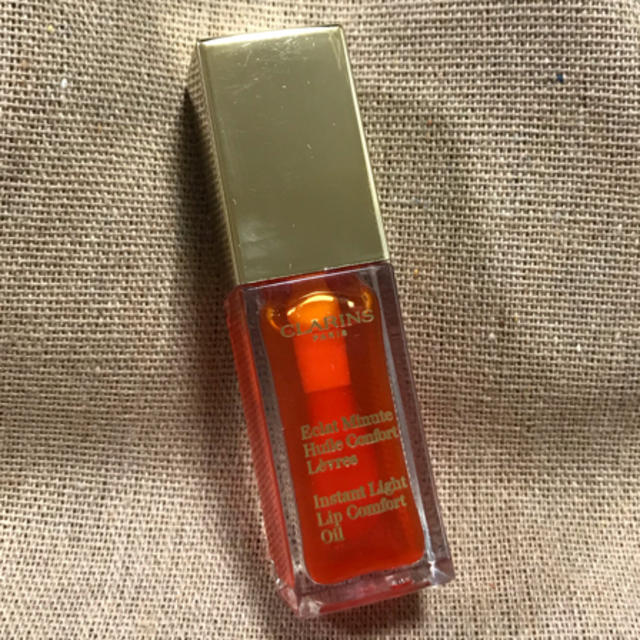 CLARINS(クラランス)の【中古品】クラランス コンフォートリップオイル 05 コスメ/美容のスキンケア/基礎化粧品(リップケア/リップクリーム)の商品写真