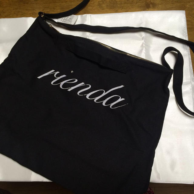 rienda(リエンダ)のrienda ビッグショルダーバッグ レディースのバッグ(ショルダーバッグ)の商品写真