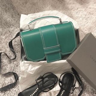 チャールズアンドキース(Charles and Keith)のCHARLES & KEITH TOP HANDLE SATCHEL BAG(ショルダーバッグ)