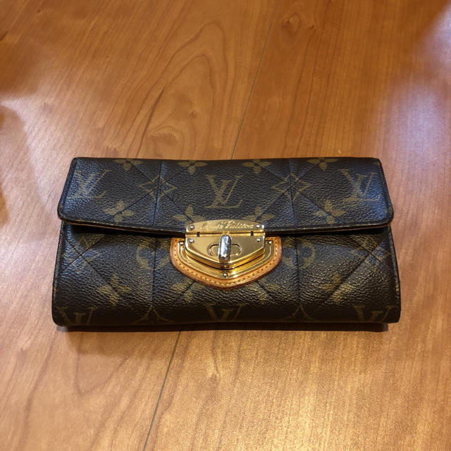 LOUIS VUITTON(ルイヴィトン)のLOUIS VUITTONの財布 レディースのファッション小物(財布)の商品写真