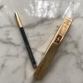 イヴサンローランボーテ(Yves Saint Laurent Beaute)の【Lily様専用】イヴ・サンローラン リップライナー(リップライナー)