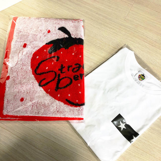 NEWS❤︎strawberry タオル、時計2個セット