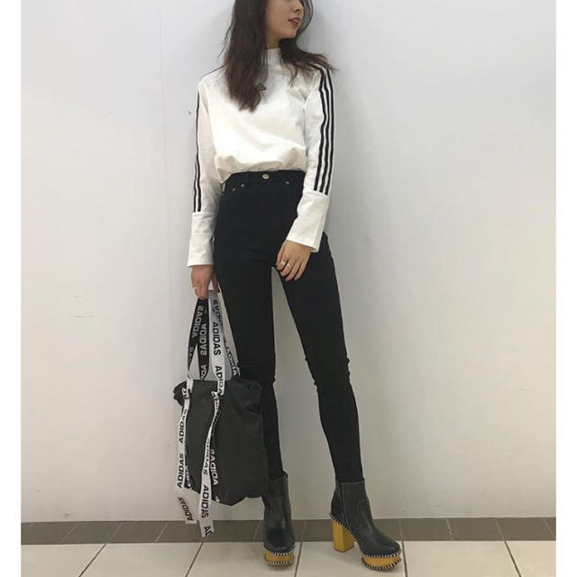 moussy - 濃黒23マウジー♡HW Rebirth BLACK SKINNYブラックスキニーの ...