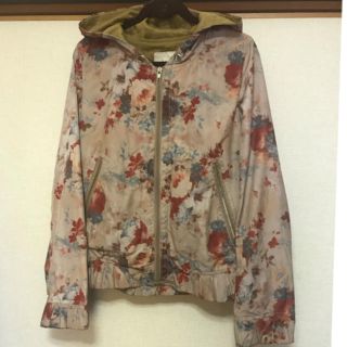 レイカズン(RayCassin)のレイカズン 花柄ブルゾン(ブルゾン)