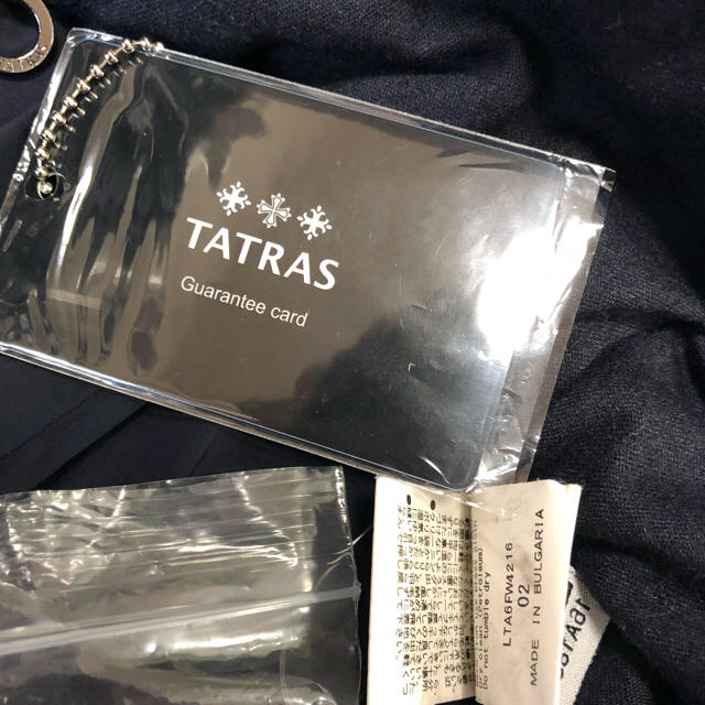 TATRAS(タトラス)のTATRAS ノーブル別注 ネイビー 02 レディース ダウン コート  レディースのジャケット/アウター(ダウンコート)の商品写真