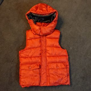 ザラキッズ(ZARA KIDS)のZARA ザラ BOYS 中綿ベスト 122 美品 赤(ジャケット/上着)