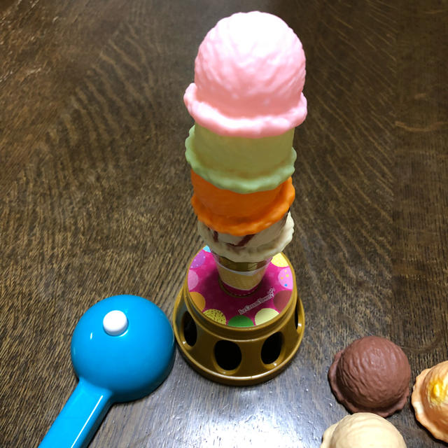 EPOCH(エポック)のアイスクリームタワー ダブルコーン キッズ/ベビー/マタニティのおもちゃ(その他)の商品写真