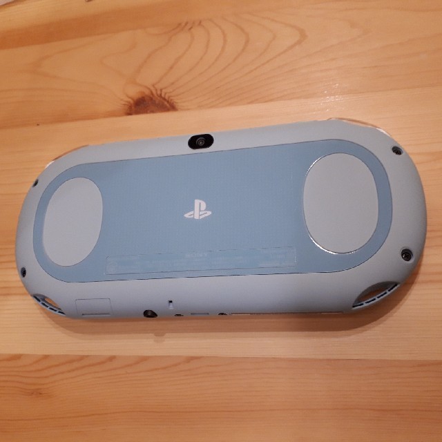 【値下げ】PS VITA ライトブルー　箱付属品完備 ケース付き 2