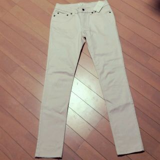 グローブ(grove)の新品　grove  オフホワイトパンツ★(カジュアルパンツ)