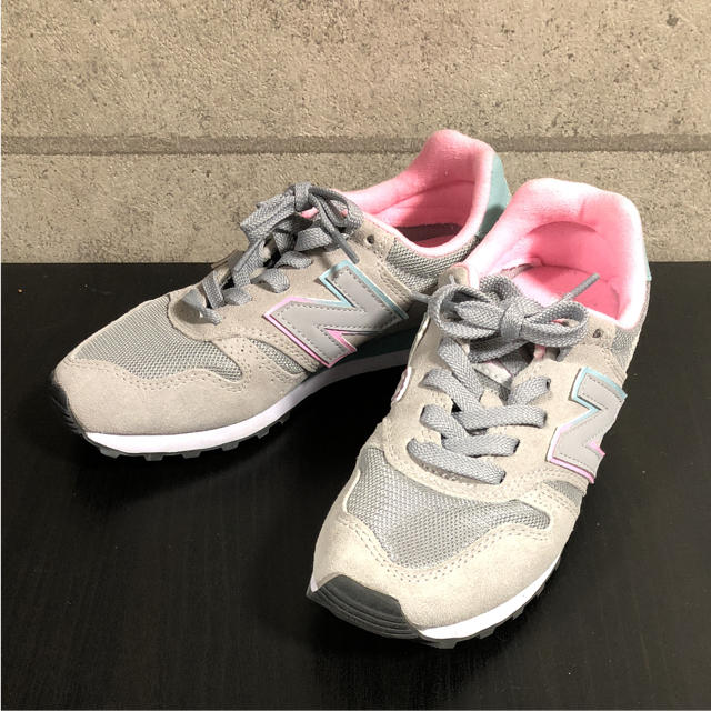 New Balance(ニューバランス)の【美品】 ニューバランス スニーカー WL373 22.5cm グレー レディースの靴/シューズ(スニーカー)の商品写真