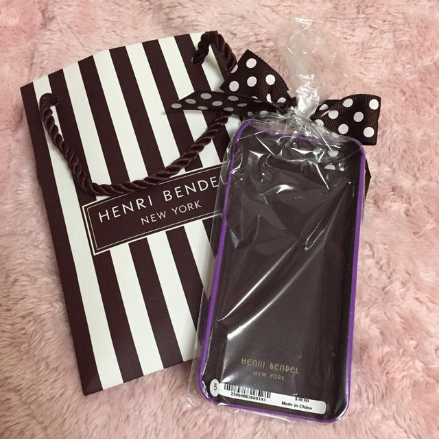 Henri Bendel(ヘンリベンデル)のヘンリベンデル♡iPhoneケース スマホ/家電/カメラのスマホアクセサリー(モバイルケース/カバー)の商品写真