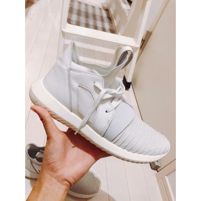 adidas(アディダス)のAdidas Tubular Defiant W レディースの靴/シューズ(スニーカー)の商品写真