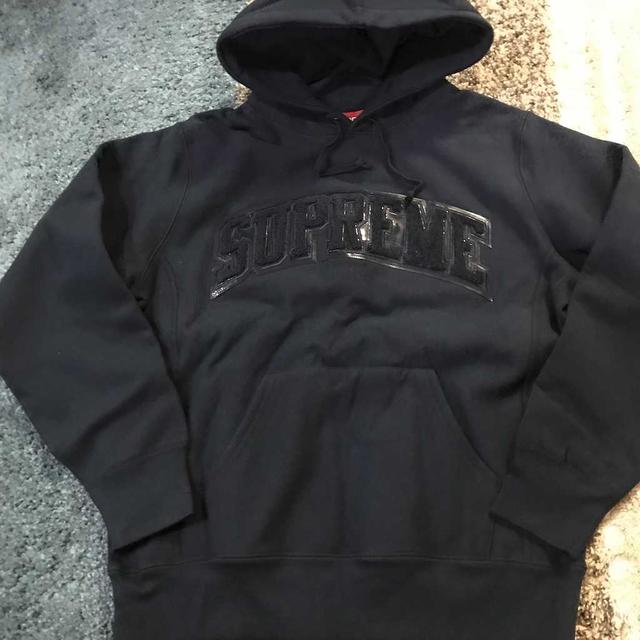 Supreme - Supreme Patent Arc Logo Hooded 紺Lの通販 by 愚かな運営に ...