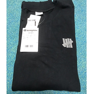 アンディフィーテッド(UNDEFEATED)のサイズXL UNDEFEATED CHAMPION CLOGO L/S TEE(Tシャツ/カットソー(七分/長袖))