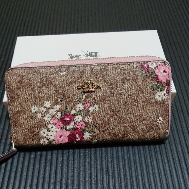 COACH財布