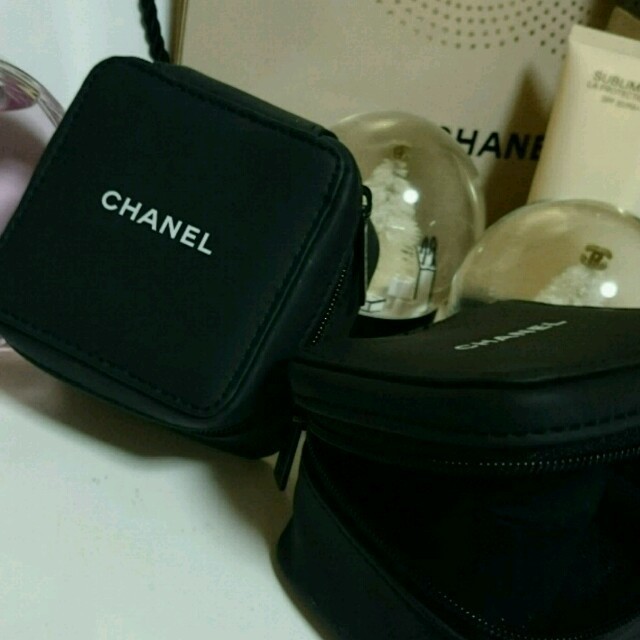 CHANEL(シャネル)の時計ケース レディースのファッション小物(ポーチ)の商品写真