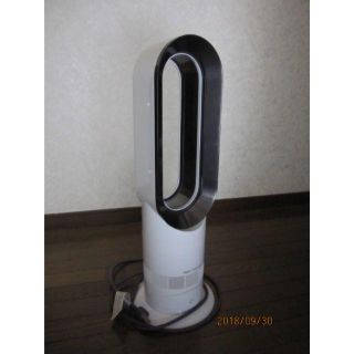 ダイソン(Dyson)の🔲（ほぼ新品）ダイソン ファンヒーター【hot+cool】8畳 AM09WN (電気ヒーター)