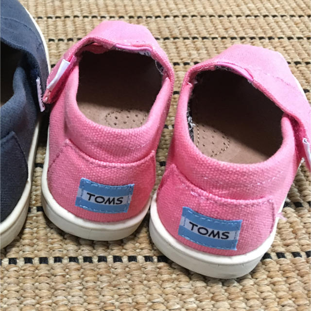 TOMS(トムズ)のTOMS キャンバススリッポン T6 キッズ/ベビー/マタニティのベビー靴/シューズ(~14cm)(スリッポン)の商品写真