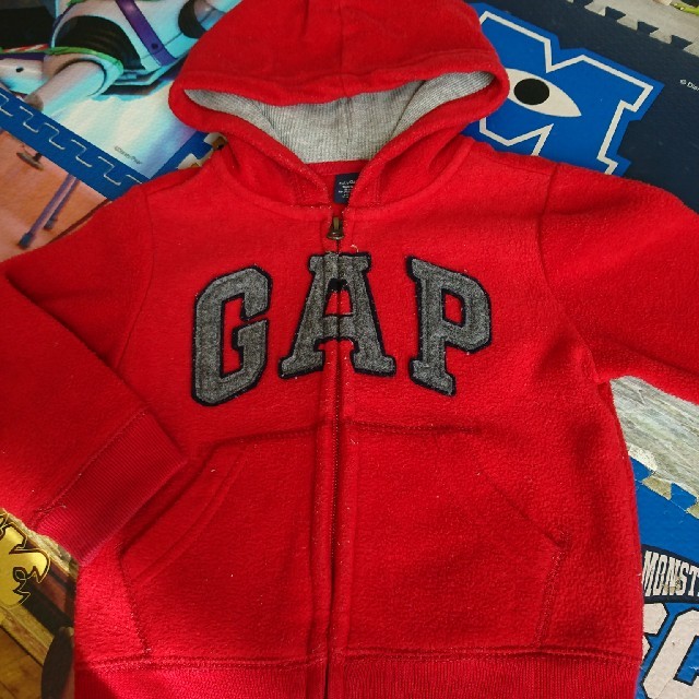 babyGAP(ベビーギャップ)のbabygap★パーカー キッズ/ベビー/マタニティのキッズ服男の子用(90cm~)(ジャケット/上着)の商品写真