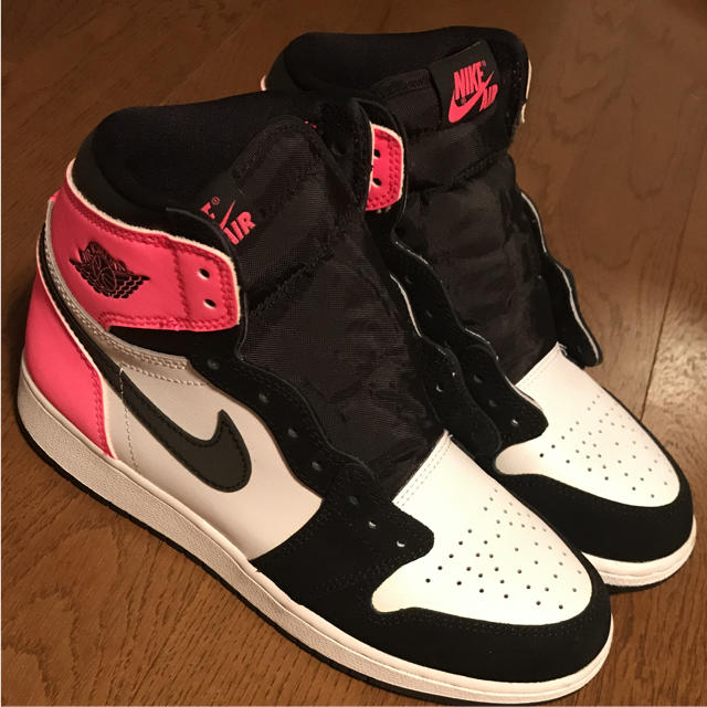 NIKE エアジョーダン 1 HIGH GG バレンタインスニーカー