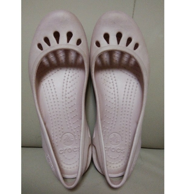 crocs(クロックス)のクロックス ピンクw7 レディースの靴/シューズ(サンダル)の商品写真