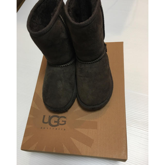 UGG(アグ)の本日限定お値下げ UGG ムートン ブーツ キッズ ベビー キッズ/ベビー/マタニティのキッズ靴/シューズ(15cm~)(ブーツ)の商品写真