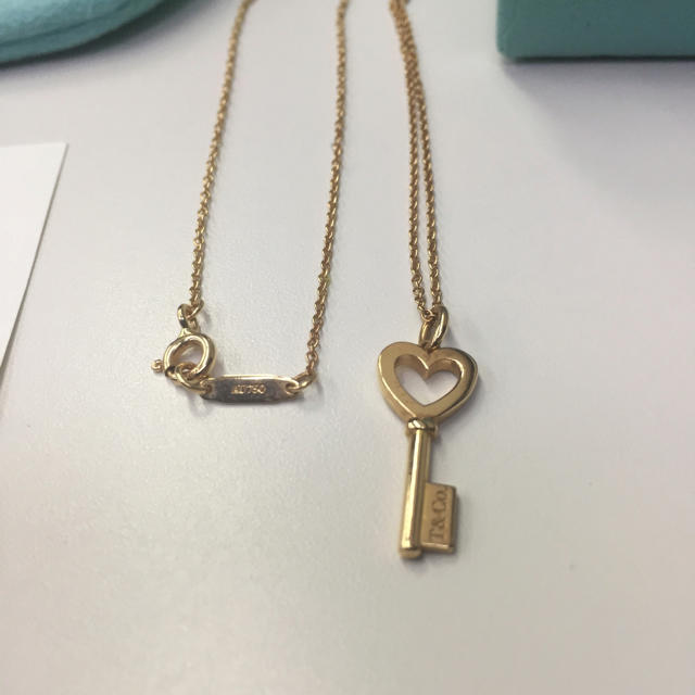 Tiffany & Co.(ティファニー)の☆値下げ！新品ティファニー TIFFANY&CO.ハートキーネックレス☆   レディースのアクセサリー(ネックレス)の商品写真