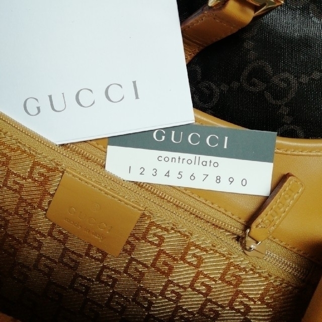 Gucci(グッチ)の新品未使用☆　GUCCI ショルダーバッグ レディースのバッグ(ショルダーバッグ)の商品写真