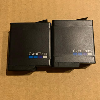 ゴープロ(GoPro)のGoPro HERO 5 6 7用 純正バッテリー 2個(バッテリー/充電器)