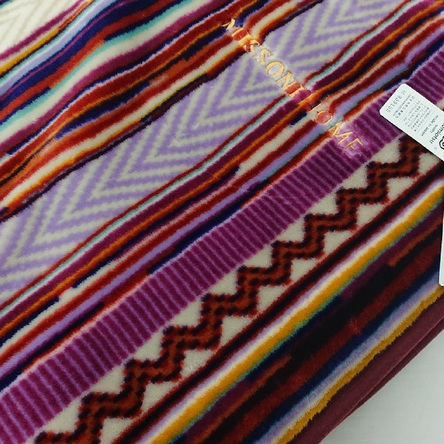 MISSONI - 大人気のミッソーニ 昭和西川 アクリルニューマイヤー毛布の MISSONI - 大人気のミッソーニ 昭和西川 アクリルニューマイヤー毛布の