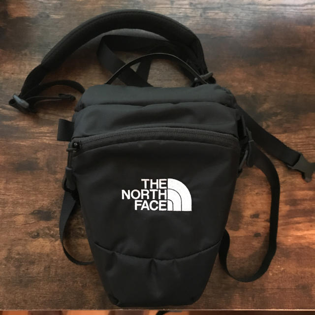 THE NORTH FACE(ザノースフェイス)のノースフェイスカメラバック未使用新品 スマホ/家電/カメラのカメラ(ケース/バッグ)の商品写真