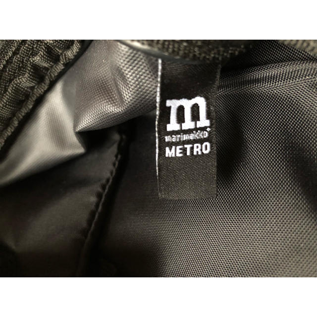 marimekko(マリメッコ)の【専用】マリメッコ リュック(メトロ・ブラック) レディースのバッグ(リュック/バックパック)の商品写真