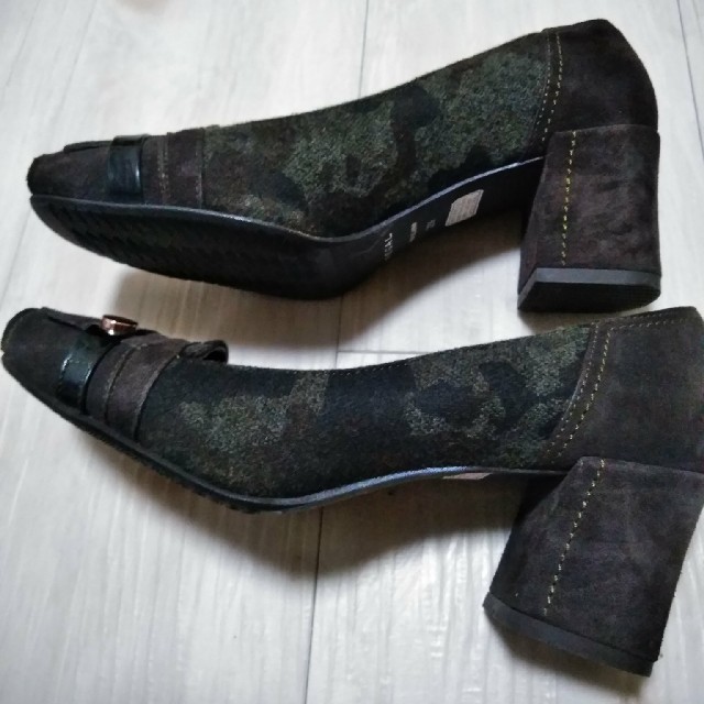 REGAL(リーガル)の最終値下げ！REGAL秋冬用　22.5センチ　使用2回のみ レディースの靴/シューズ(ハイヒール/パンプス)の商品写真