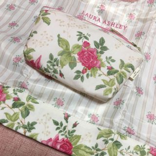 ローラアシュレイ(LAURA ASHLEY)の🌸専用🌸マイバッグ L と ハンドタオル のセット新品 未使用🌸(エコバッグ)