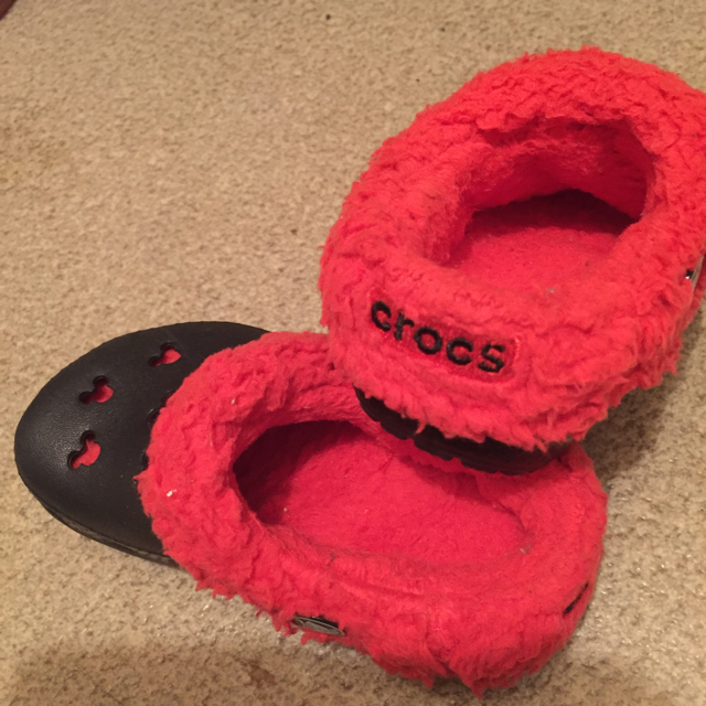 crocs(クロックス)の✔️kidsクロックス冬 キッズ/ベビー/マタニティのベビー靴/シューズ(~14cm)(サンダル)の商品写真