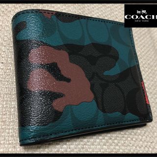 COACH(カモフラージュ ・ 折り財布)のフリマアイテム一覧 COACH(カモフラージュ ・ 折り財布)のフリマアイテム一覧