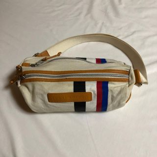 トミーヒルフィガー(TOMMY HILFIGER)のTOMMYHILFIGER ボディバッグ(ショルダーバッグ)