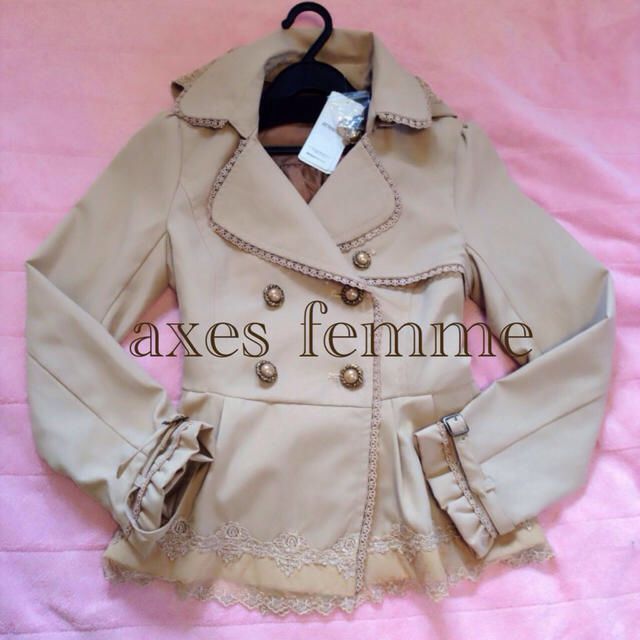 axes femme(アクシーズファム)の新品♡フード付きショートトレンチ レディースのジャケット/アウター(トレンチコート)の商品写真