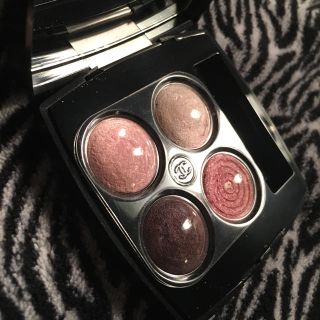 シャネル(CHANEL)のCHANEL♡LES 4 OMBRES 31 ROSE ENVOLEE(アイシャドウ)