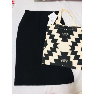 アズールバイマウジー(AZUL by moussy)のAZUL 新品未使用タグ付き 黒のタイトスカート ショップ袋 2点セット(ひざ丈スカート)