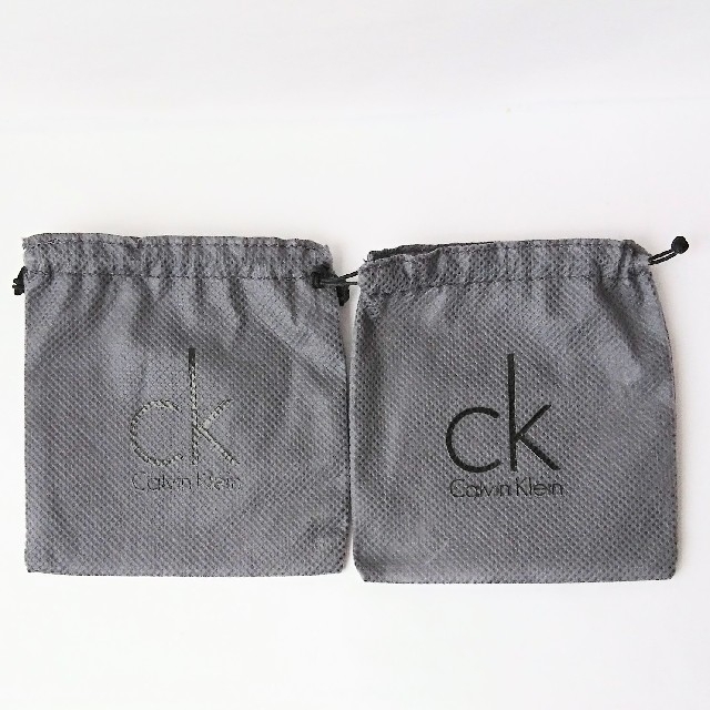 ck Calvin Klein(シーケーカルバンクライン)の💛美品💛カルバン・クライン アクセサリー用 ボックス&巾着セット レディースのバッグ(ショップ袋)の商品写真