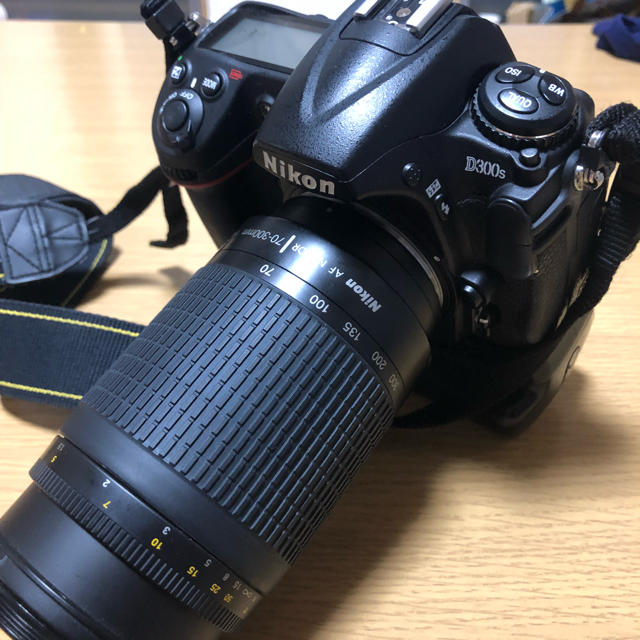 ニコンd300s AF70-300f/4.5-5.6 社外グリップ ジャンク お気にいる