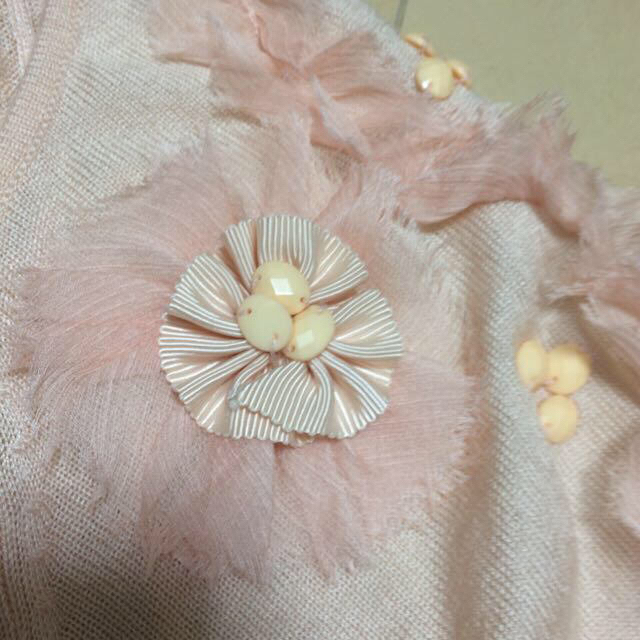 JILL by JILLSTUART(ジルバイジルスチュアート)の花刺繍ニット レディースのトップス(ニット/セーター)の商品写真