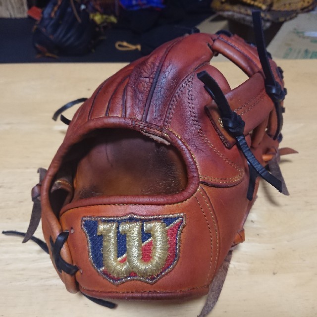 Wilson Staff(ウィルソンスタッフ)の大幅値下げ ウィルソンスタッフ 硬式内野手用 スポーツ/アウトドアの野球(グローブ)の商品写真