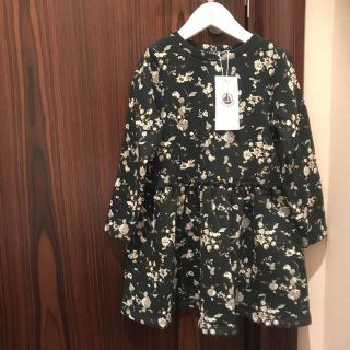 プチバトー(PETIT BATEAU)のプチバトー 18AW グリーンプリントスウェットワンピース 3ans 新品(ワンピース)