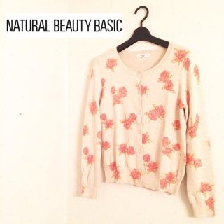 ナチュラルビューティーベーシック(NATURAL BEAUTY BASIC)のNBB ローズプリントカーディガン(カーディガン)