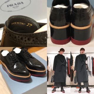 PRADA レースアップシューズ