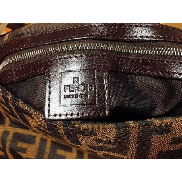 FENDI フェンディ ズッカ柄 FF バック 3